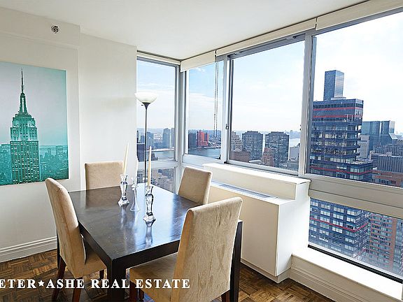4th image of 235 E 55th St #45