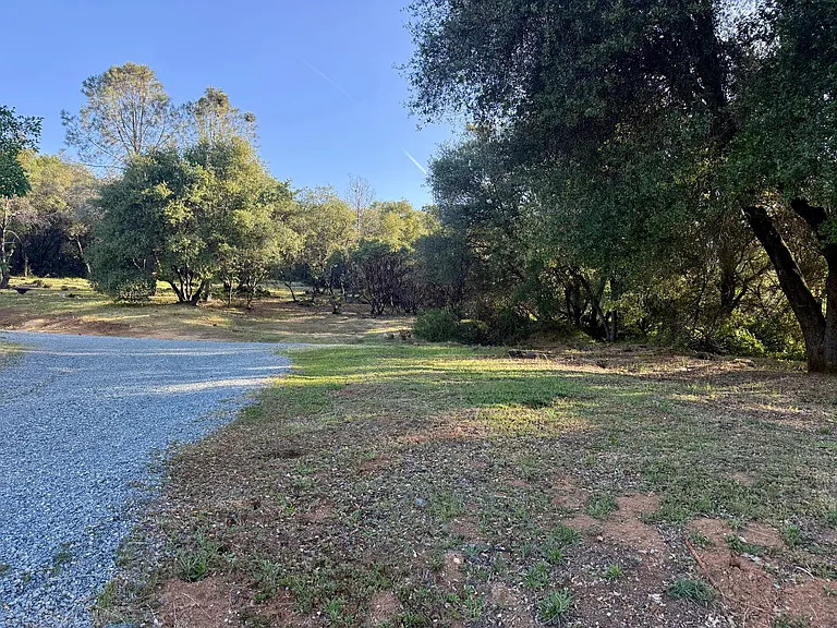 16083 Indian Springs Ranch Rd — Photo 36