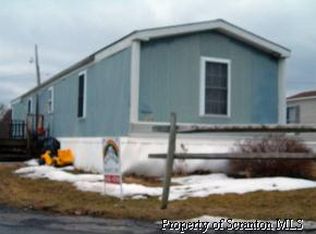 34 Oakwood Lake Rd, Tunkhannock, PA 18657