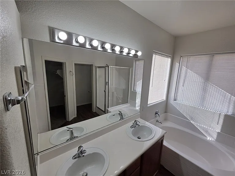 731 Emerald Idol Pl — Photo 85
