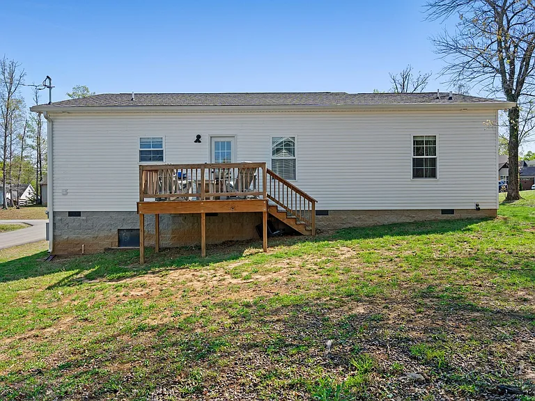 391 Elm Ave — Photo 30