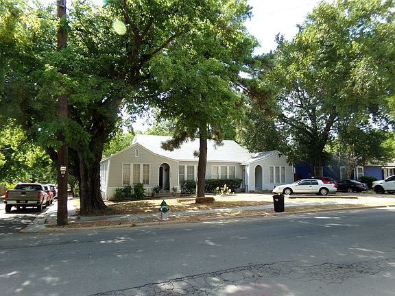 2nd image of 424 & 426 6th St SE