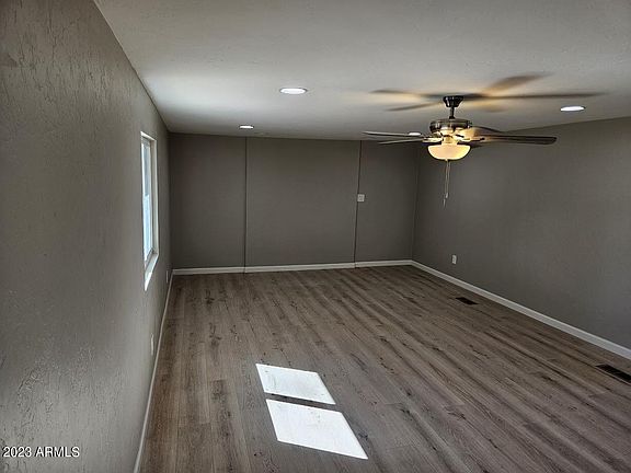 3rd image of 5251 S SAN FERNANDO Avenue