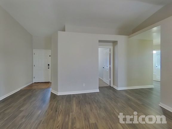 4th image of 4314 S Emery