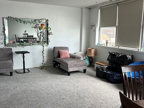 3rd image of 6301 N Sheridan Rd APT 6O