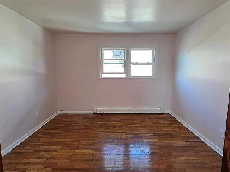 159-161 Tappan St — Photo 9