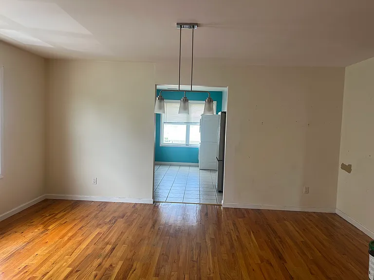 Truman Ave — Photo 9