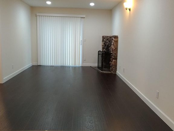 4th image of 1427 Stone Creek Dr