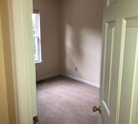5th image of 336 Lancaster Ave
