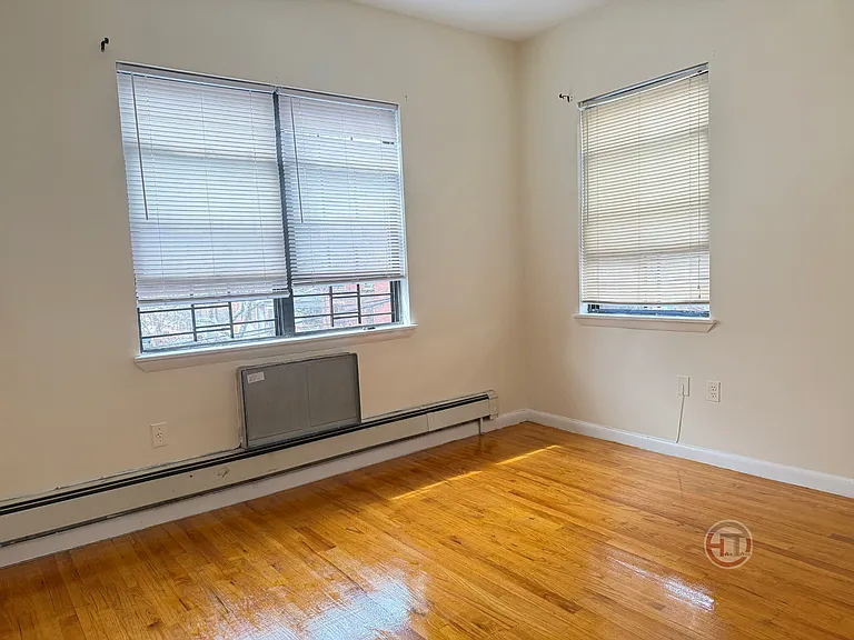 731 E 181st St #3 — Photo 4