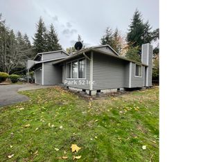 728 Roe St, Steilacoom, WA 98388
