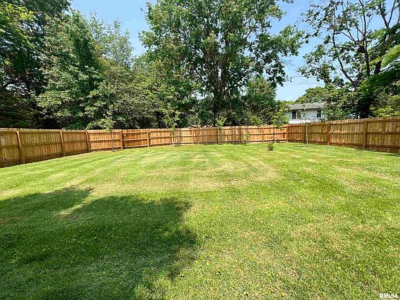 3rd image of 2114 W Partridge Ln