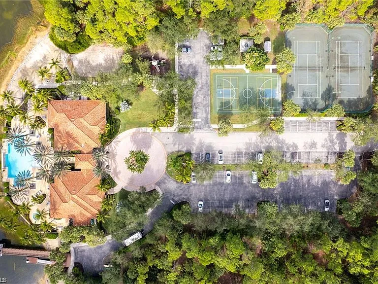 1710 Tarpon Bay Dr S #4 — Photo 32