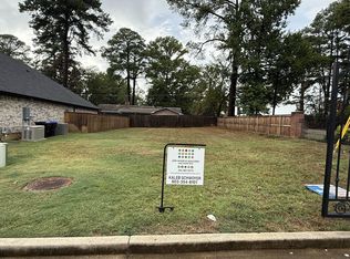 701 Cove Pl, Longview, TX 75604