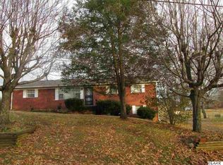 1617 Dover Rd, Morristown, TN 37813