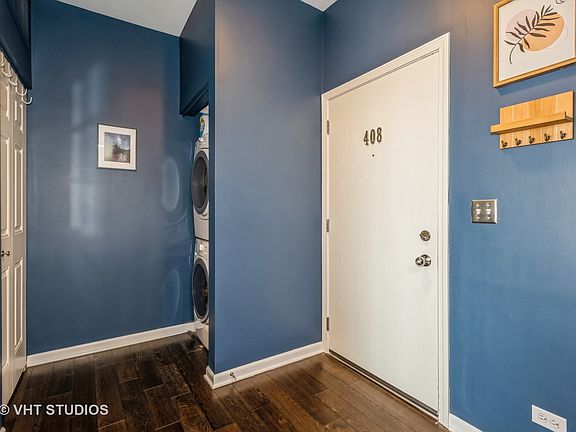 5th image of 945 Burlington Ave Unit 408