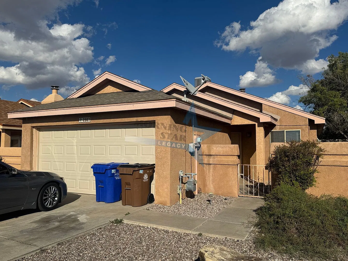 Charming 3 Bedroom Home - Great Location! — Photo 1