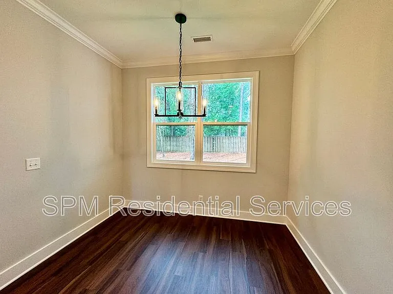 1121 Echo Dr NE — Photo 11
