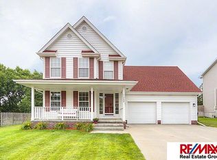 11709 S 25th Avenue Cir, Bellevue, NE 68123