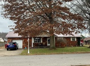 85 Charles St, Greenup, KY 41144