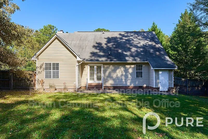4 bed, 3.0 bath, 2089 sqft, $1,995 — Photo 3