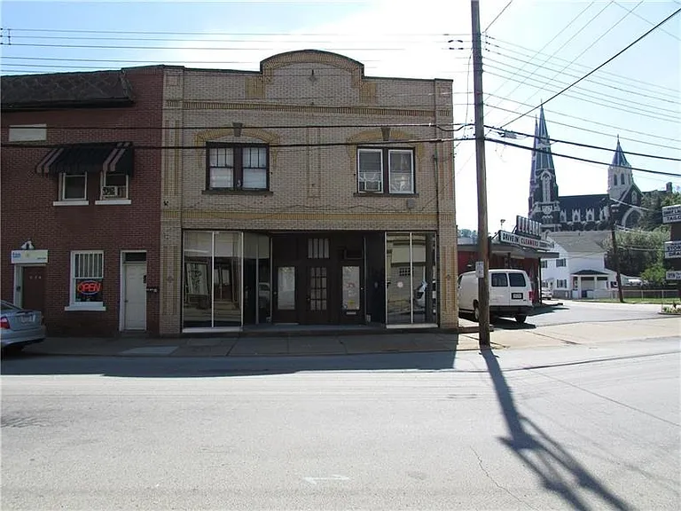 909 Chartiers Ave #5 — Photo 1