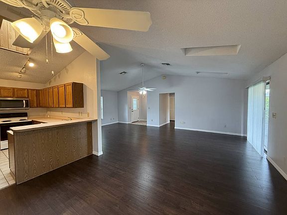 5th image of 1329 Wood Lake Cir