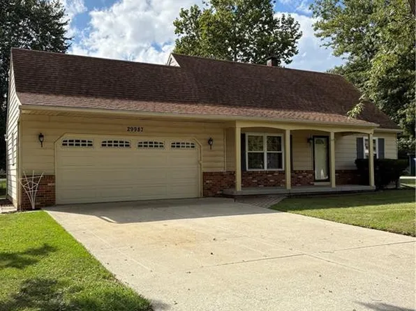 29987 Pemberville Rd, Millbury, OH 43447