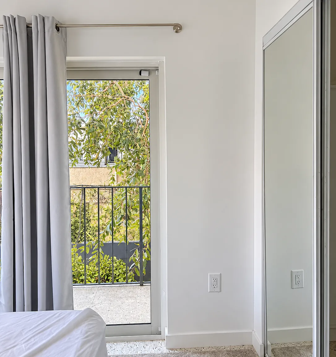 2 bed, 1200 sqft, $1,250 — Photo 4