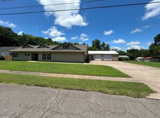 124 Oak St, Alma, AR 72921