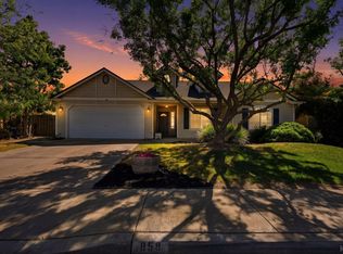 859 W Julia Way, Hanford, CA