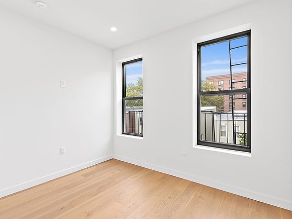 2nd image of 4836 41st St #1