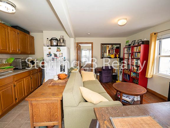 3rd image of 21-12 29th St #3