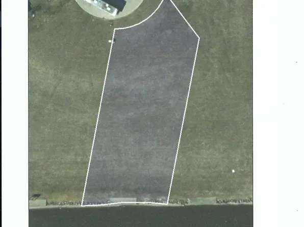 1288 Summerland Ky, Machesney Park, IL 61103