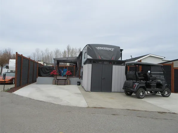 415 Commonwealth Rd #203, Duck Lake 7, BC V4V