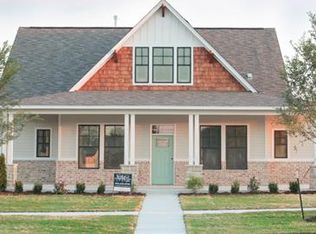 820 NE 21st St, Moore, OK 73160