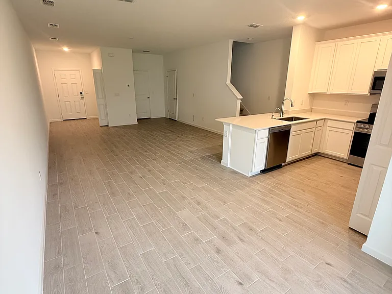 207 Hubbard Bend St — Photo 14