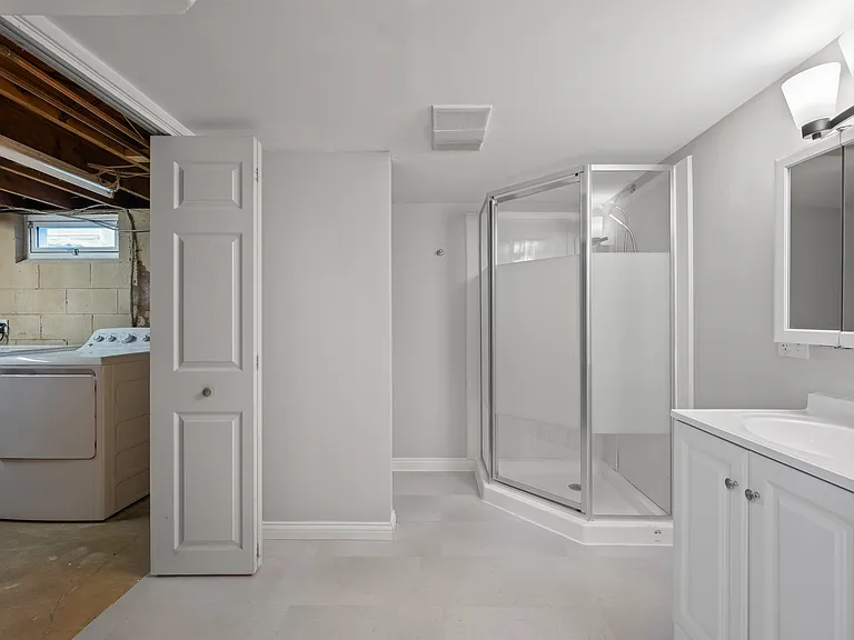 1597 Edward Dr — Photo 18