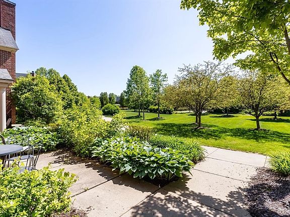 3rd image of 5704 Wellesley Ln
