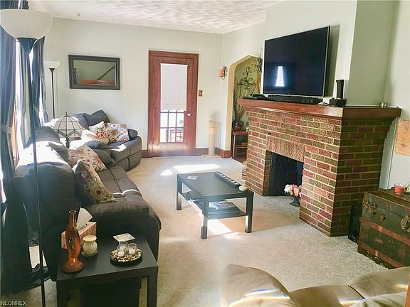2nd image of 539 Woodland Ave