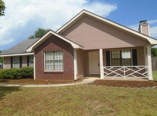 217 Ridge Bend Dr, Centerville, GA 31028