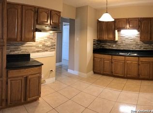 614 Pike Ridge Dr, San Antonio, TX 78221