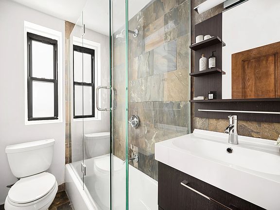 4th image of 210 6th Ave #1H