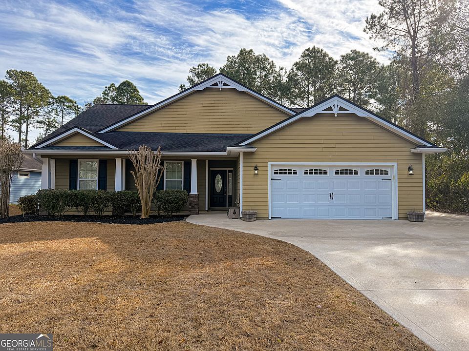 1st image of 102 Lexington Ln