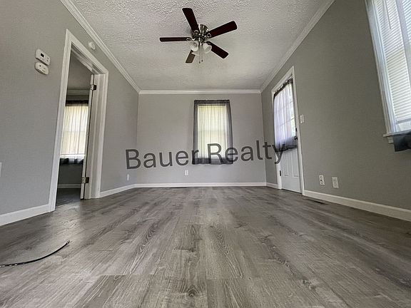 3rd image of 219-221 Vine St #2191