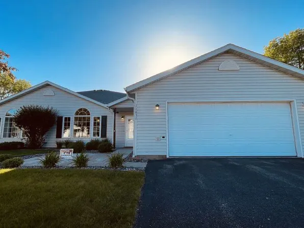 11031 57th St NE, Albertville, MN 55301