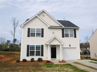 6317 Derita Woods Ct, Charlotte, NC 28269