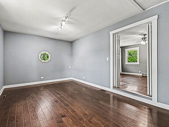 4th image of 1226 N Raynor Ave