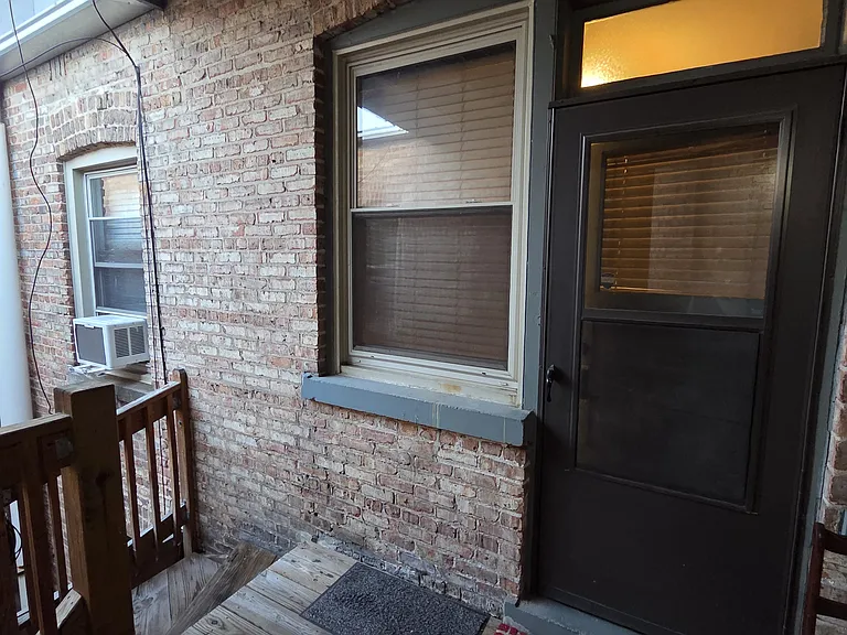 502 Beloit Ave #3B — Photo 16