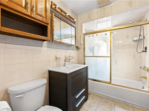 1715 East 35th Street image 15 of 32